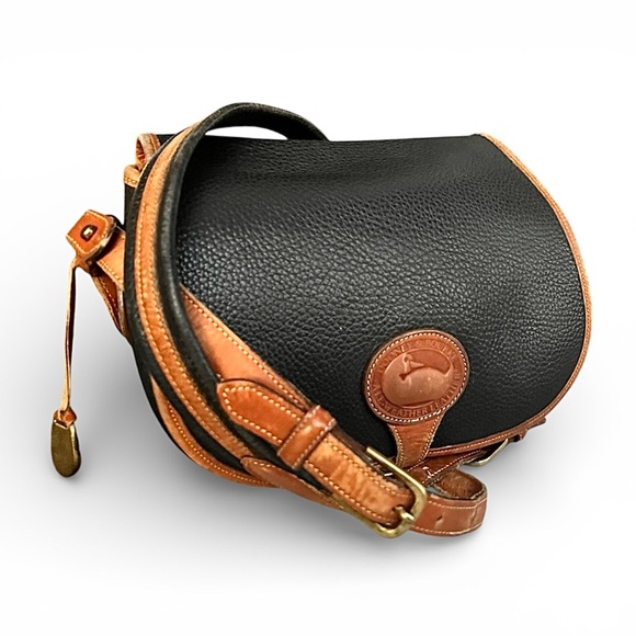 Dooney & Bourke Black Tan All Weather Pebbled Leather Crossbody Saddle Bag USA - Picture 5 of 16